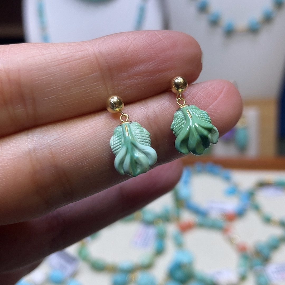 绿松石18K金镶嵌耳钉