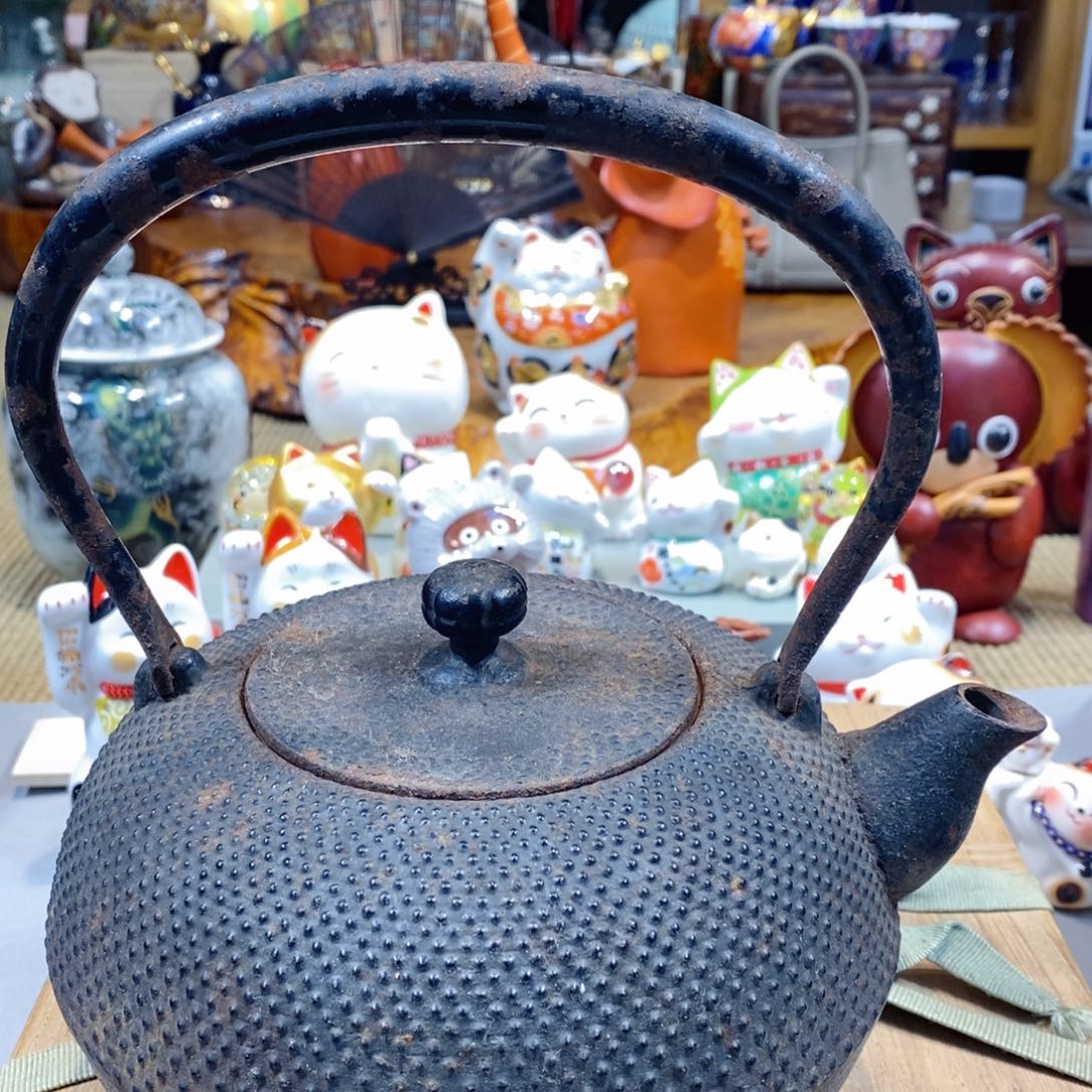 运***手如图所示 观兰器物