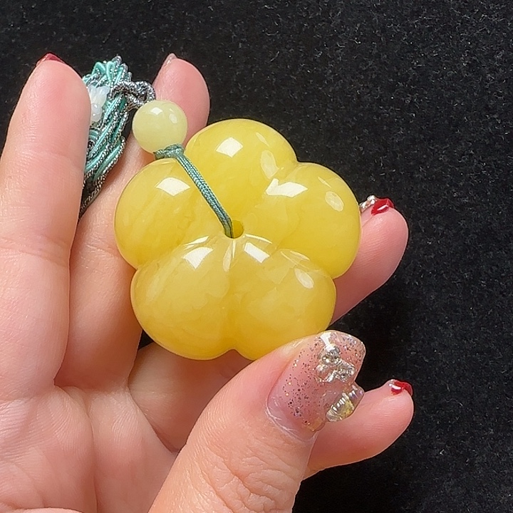 蜜蜡珠宝奇石未镶嵌