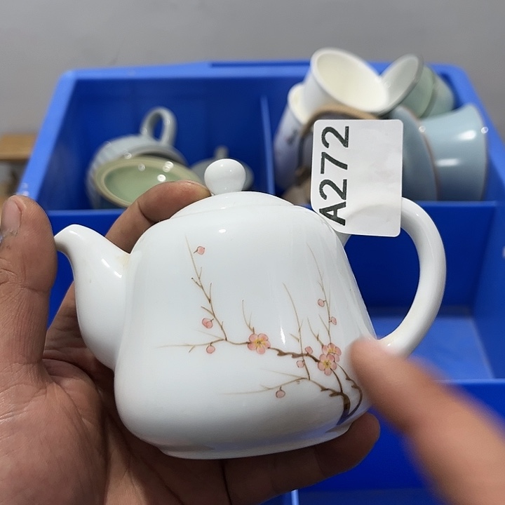 茶具默认微瑕瓷器、茶具、壶、摆件，介意勿拍 
