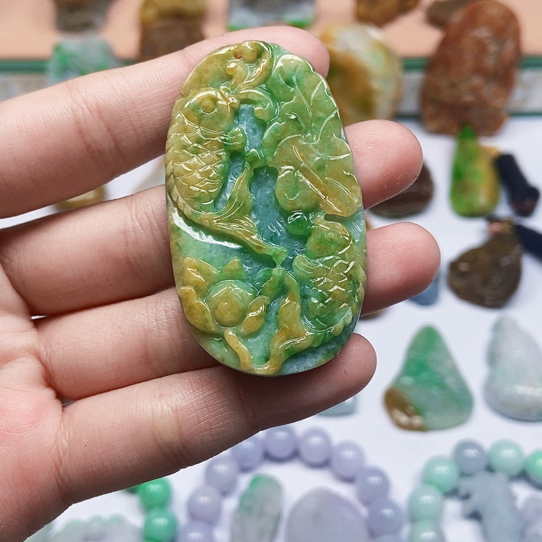 翡翠未镶嵌颈饰翡翠A货