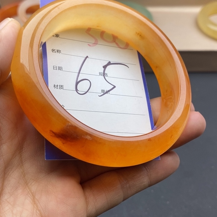 石英质玉未镶嵌手镯