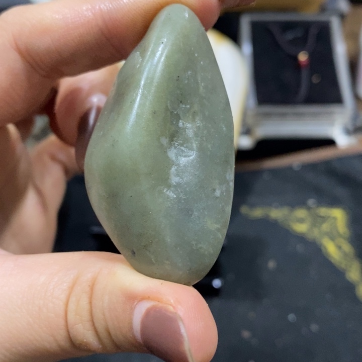 颈饰未镶嵌和田玉（糖玉）