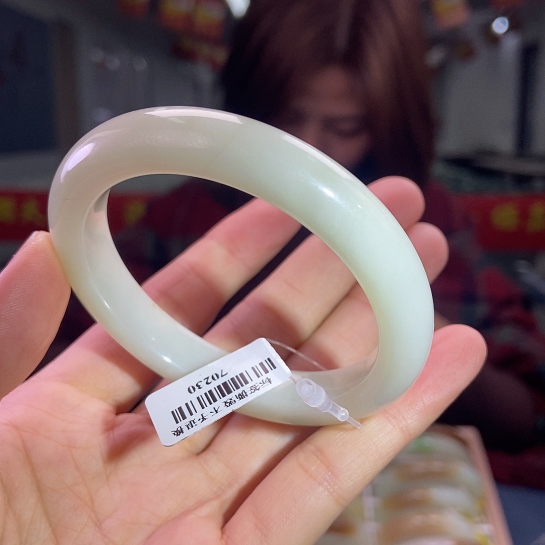 和田玉手镯未镶嵌54 55