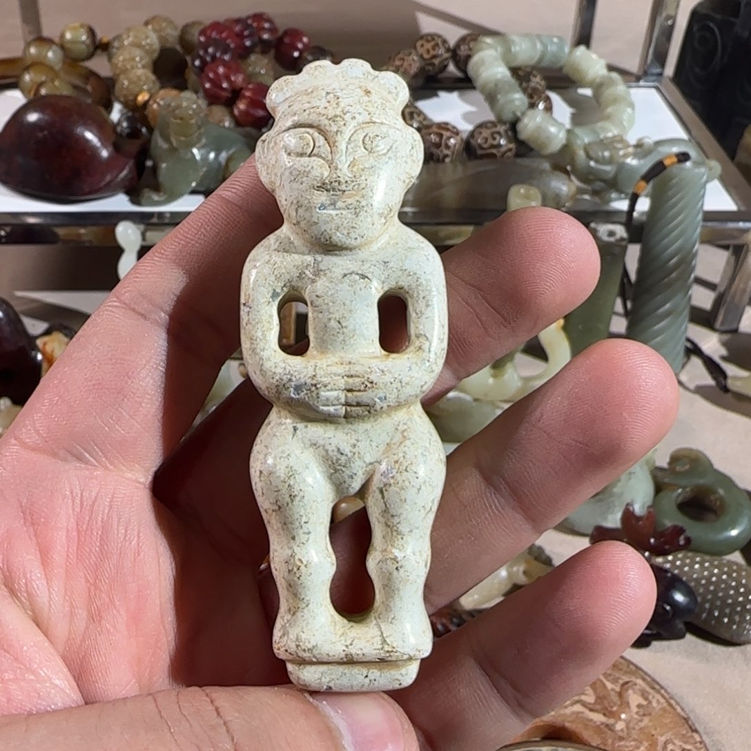 蛇纹石玉未镶嵌颈饰