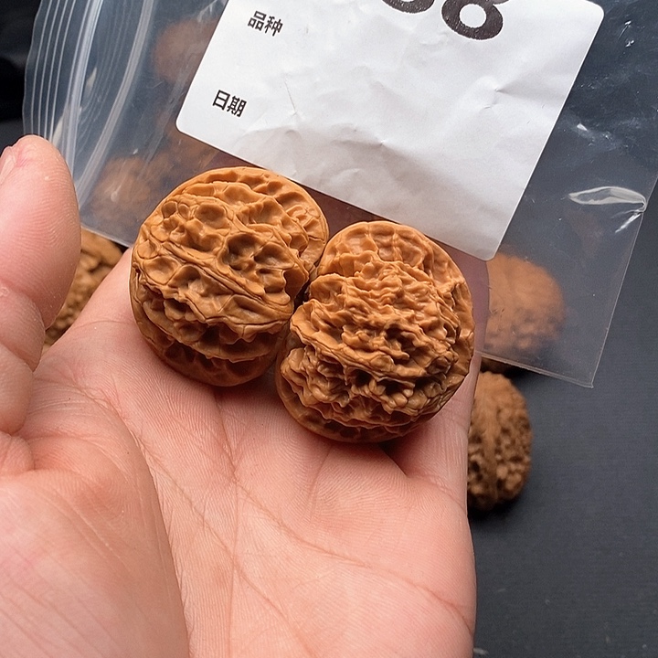 文玩核桃吊坠苹果园41尺288