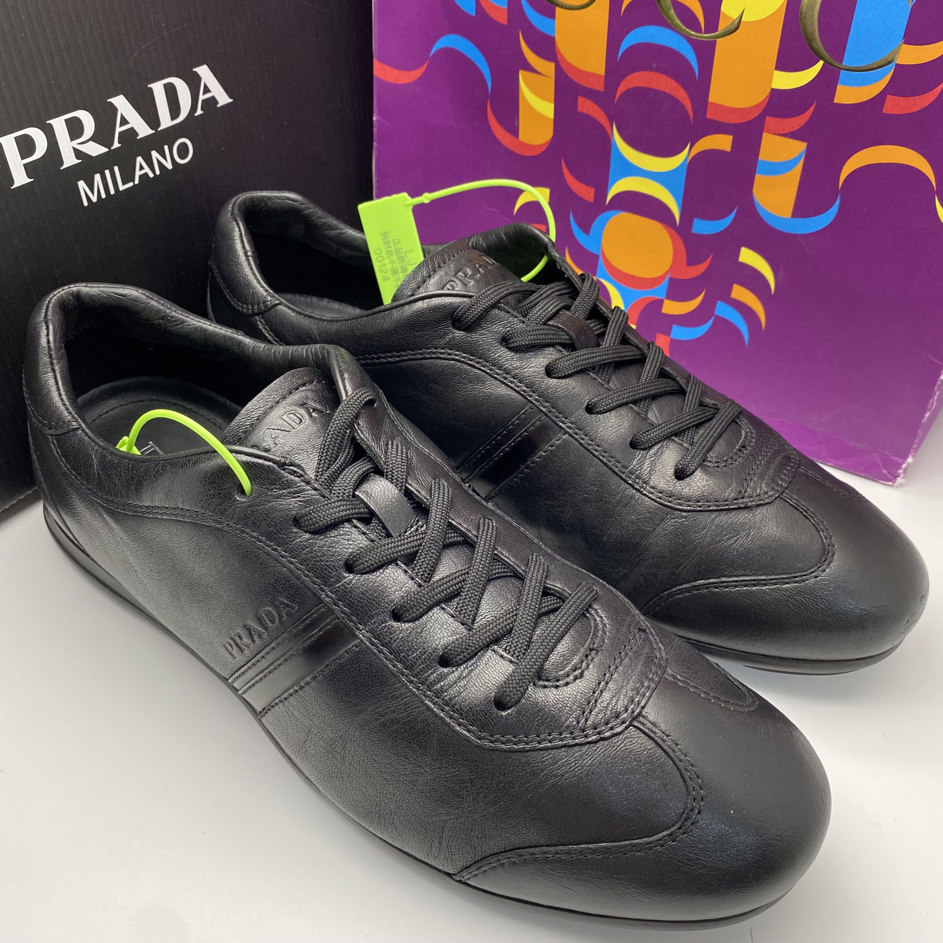 95新 Prada/普拉达 42欧码/二手男士黑色皮面休闲时尚板鞋