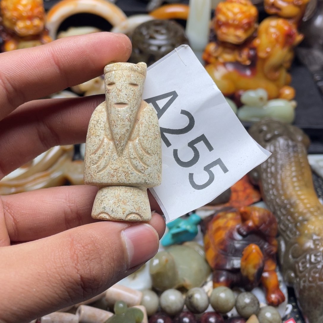 和田玉（糖玉）挂件未镶嵌