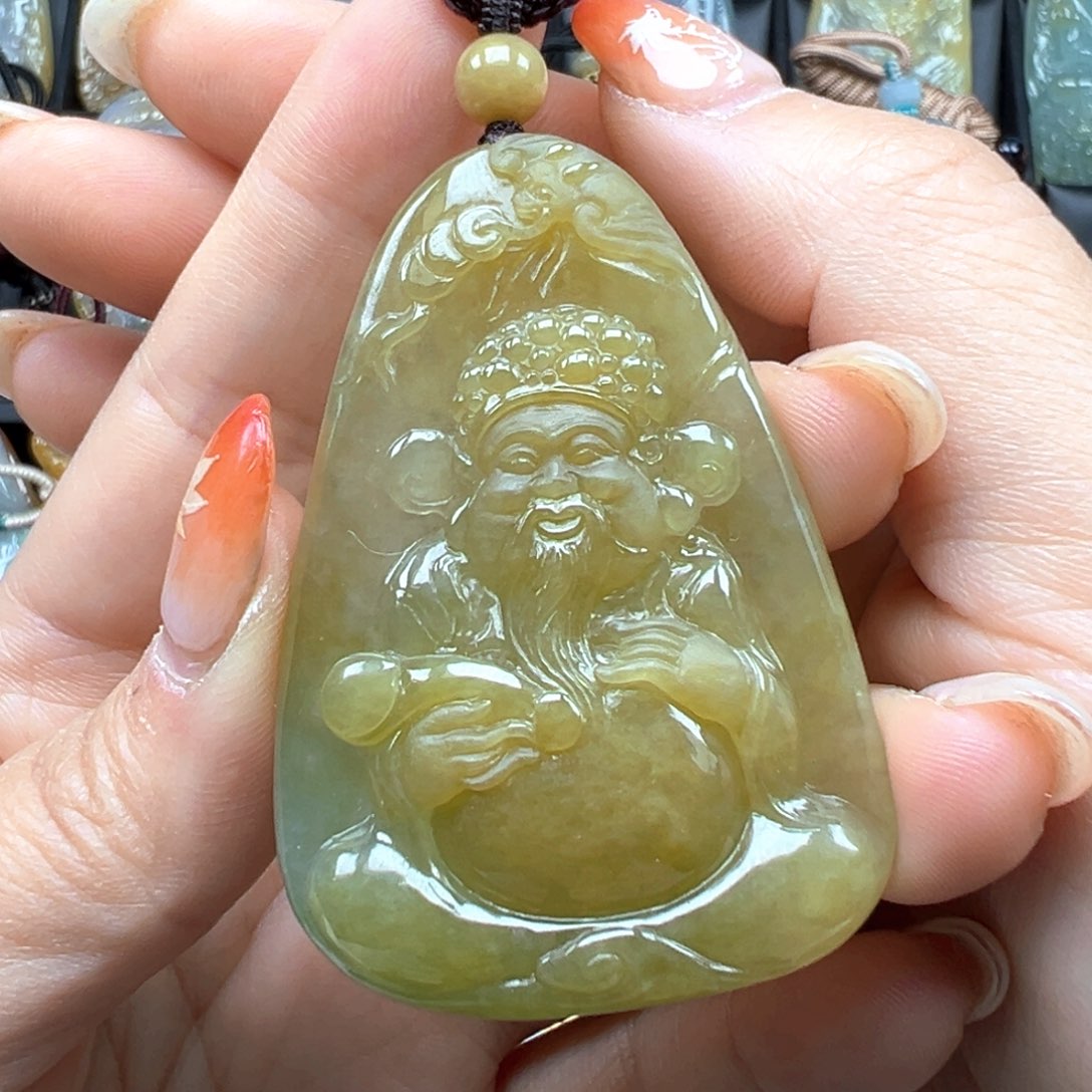 翡翠颈饰未镶嵌财爷