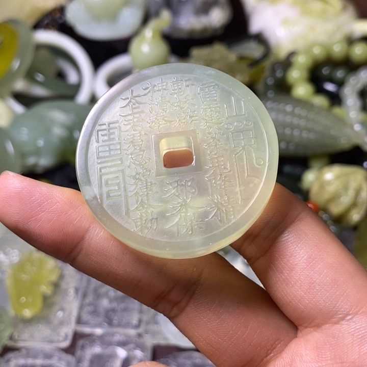 岫玉岫玉颈饰未镶嵌