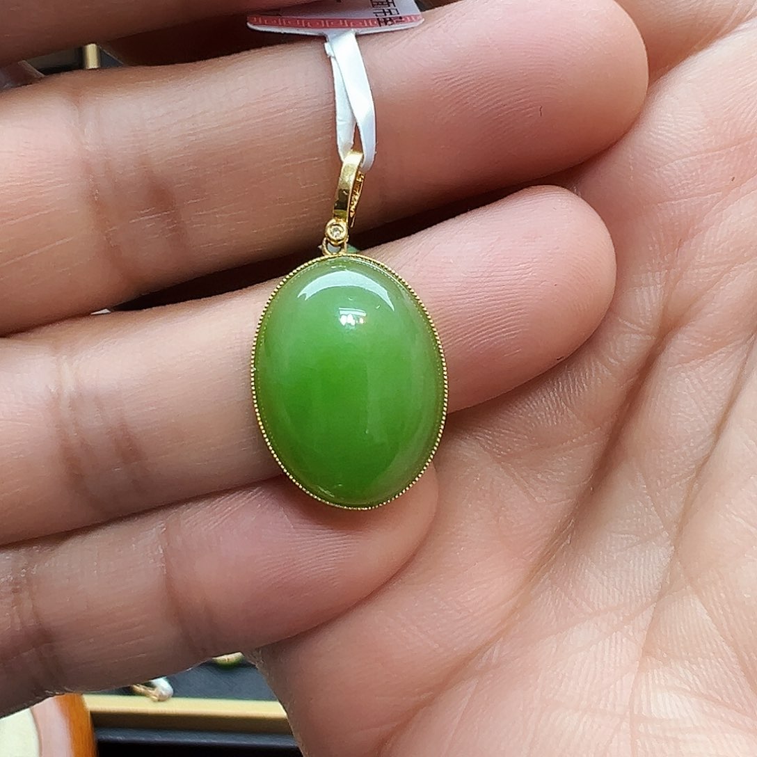 和田玉（碧玉）吊坠18K金镶嵌