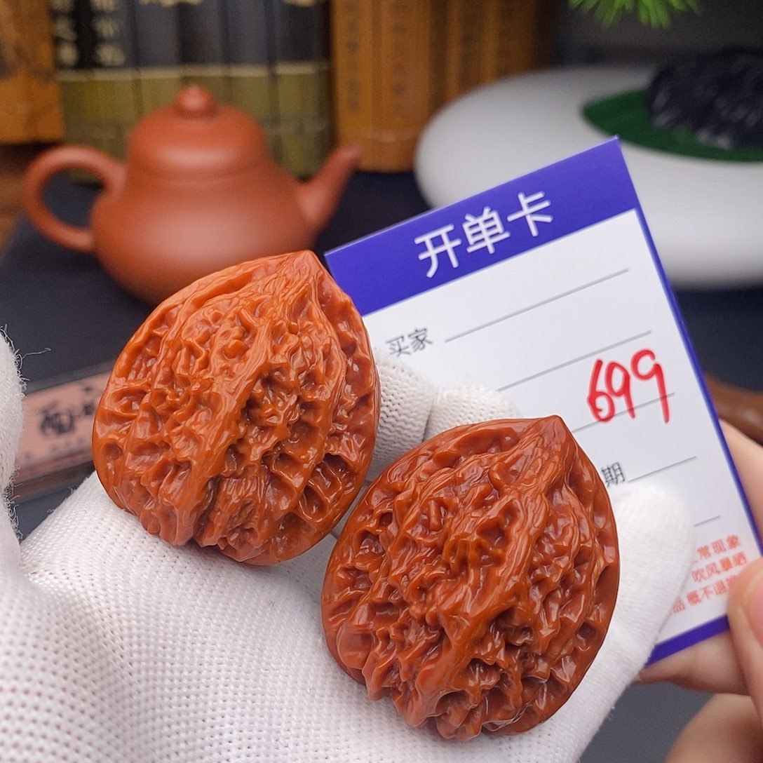 珞***胖文玩核桃把件40鸡心699