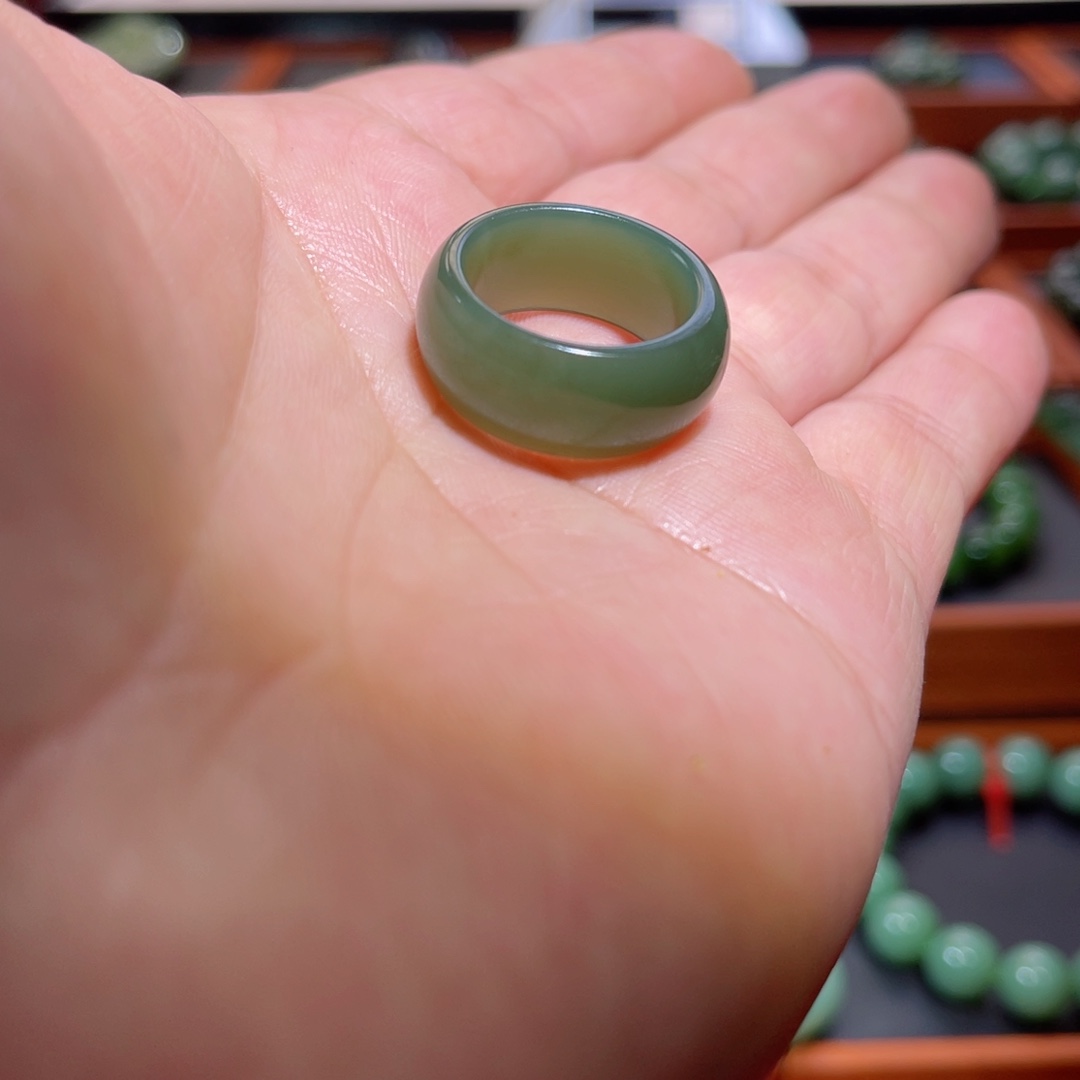 和田玉戒指未镶嵌