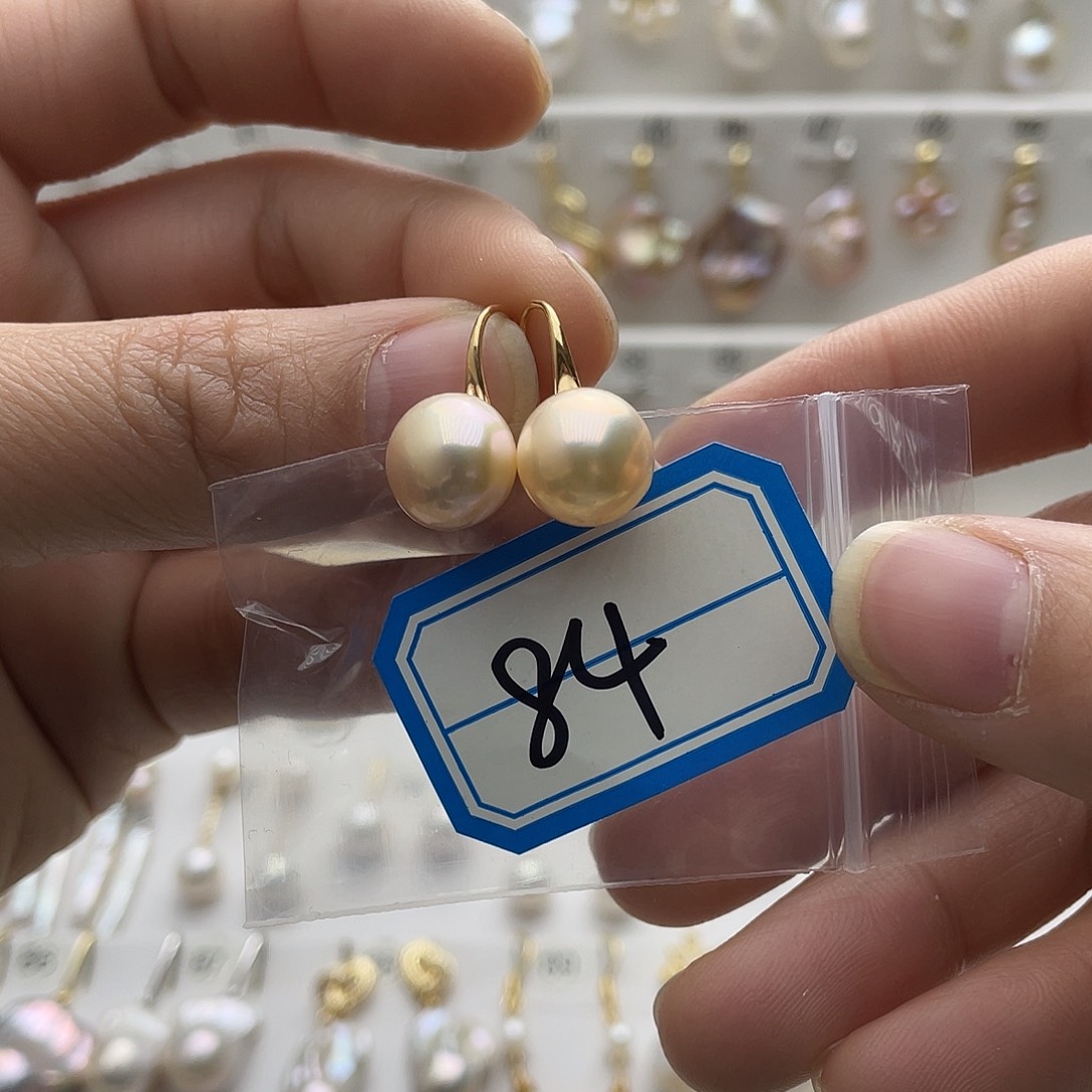 淡水珍珠颈饰未镶嵌