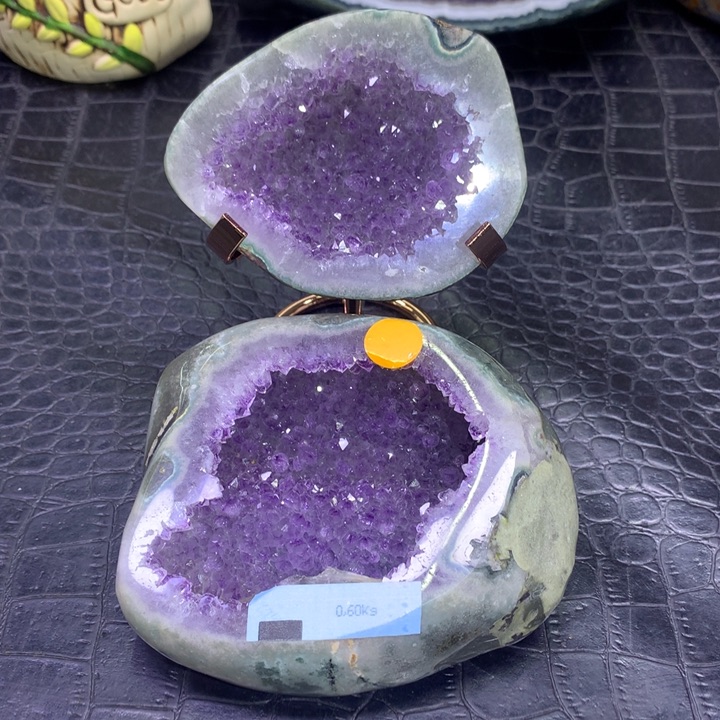 水晶福利奇石紫晶盆未镶嵌
