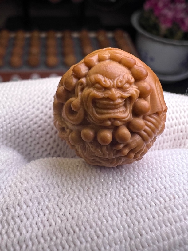 18左右猴头核桃伏虎罗汉（全品有正常封口线