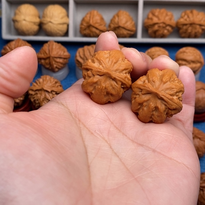 把件文玩核桃小霸王龙