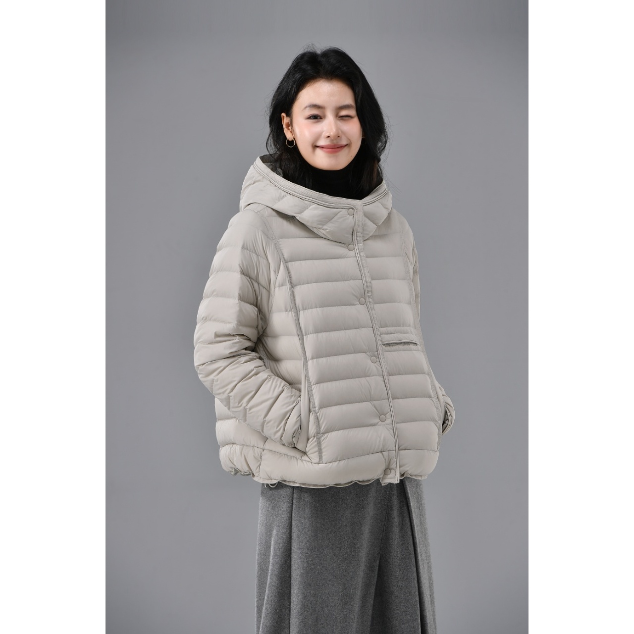 连帽排骨感时尚保暖白鸭绒羽绒服外套ZYD055几里