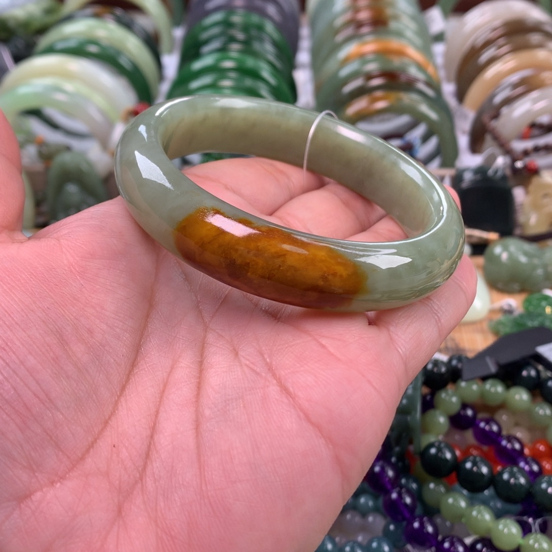 和田玉未镶嵌手镯60.8口径