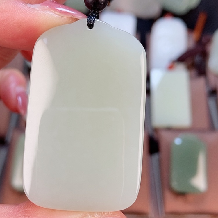 【闪购商品】和田玉颈饰未镶嵌