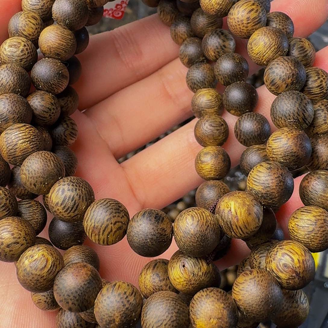 沉香手串沉水浮卡八圆珠31克