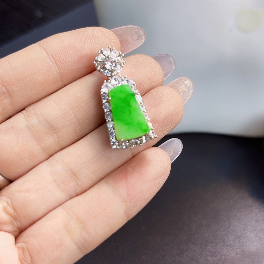 颈饰银S925镶嵌翡翠FT004阳绿无事牌