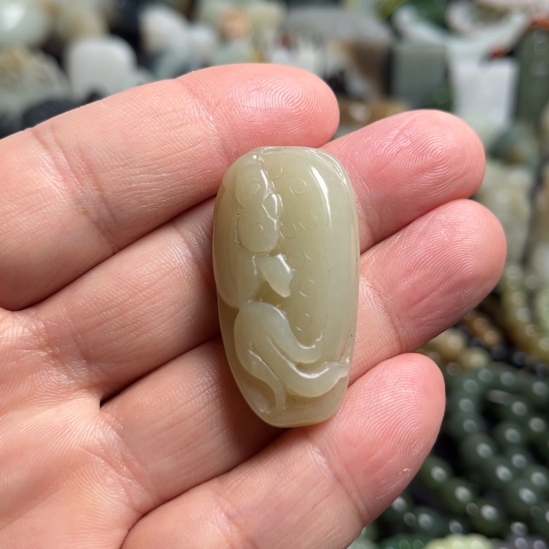 和田玉（青白玉）未镶嵌吊坠(不含链)