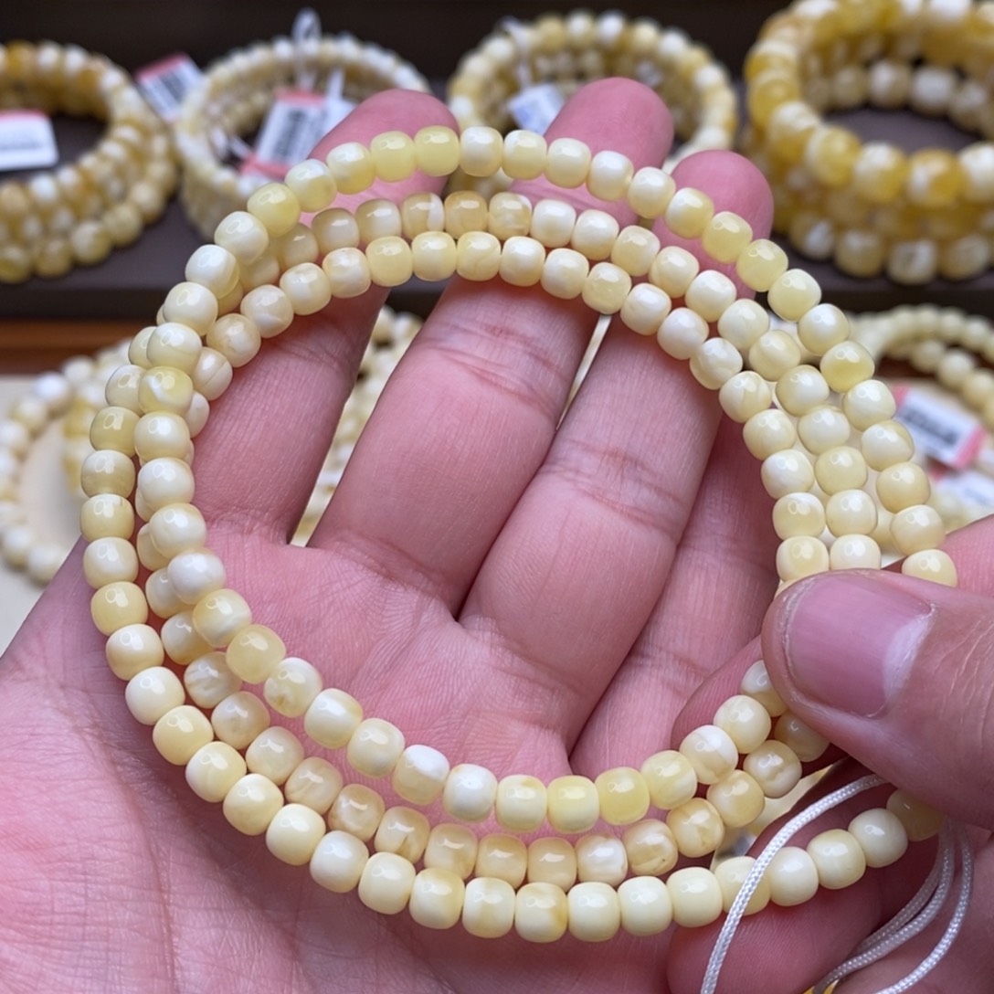 琥珀未镶嵌珠宝奇石5.5mm