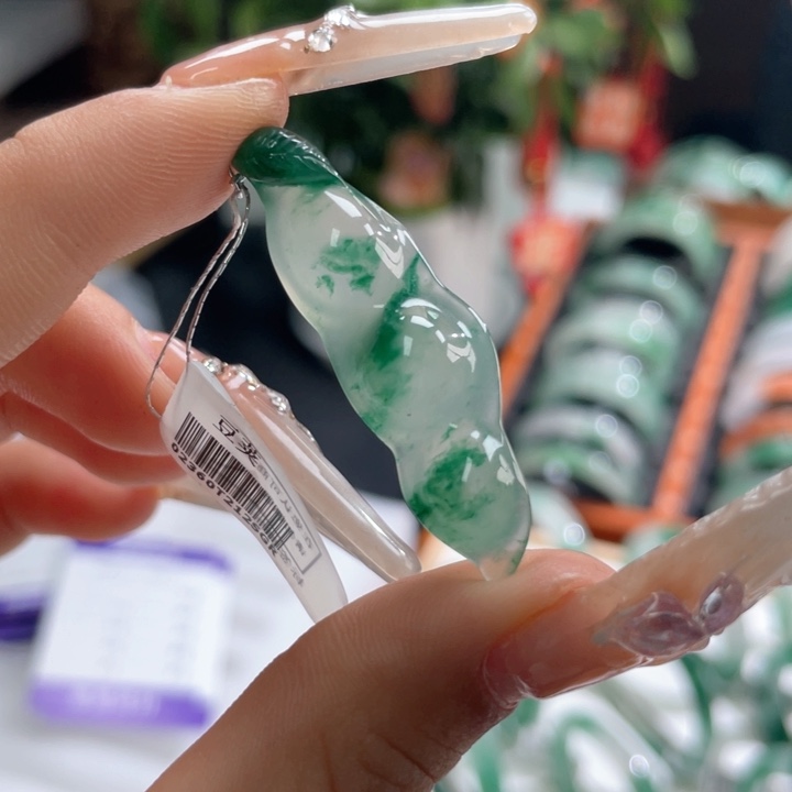 石英质玉吊坠(不含链)未镶嵌