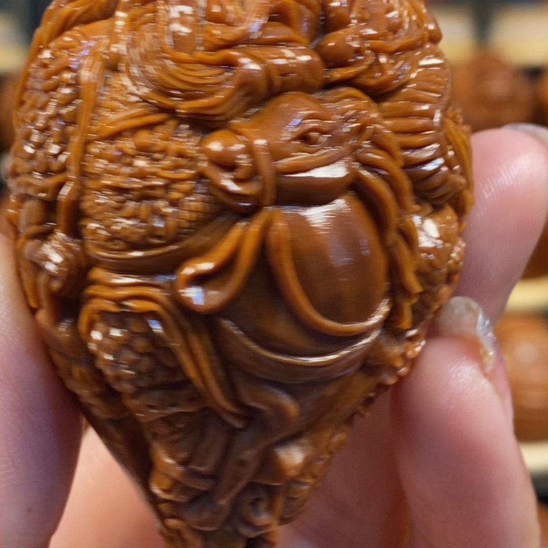 橄榄核吊坠?****?手工九龙关公单颗01580