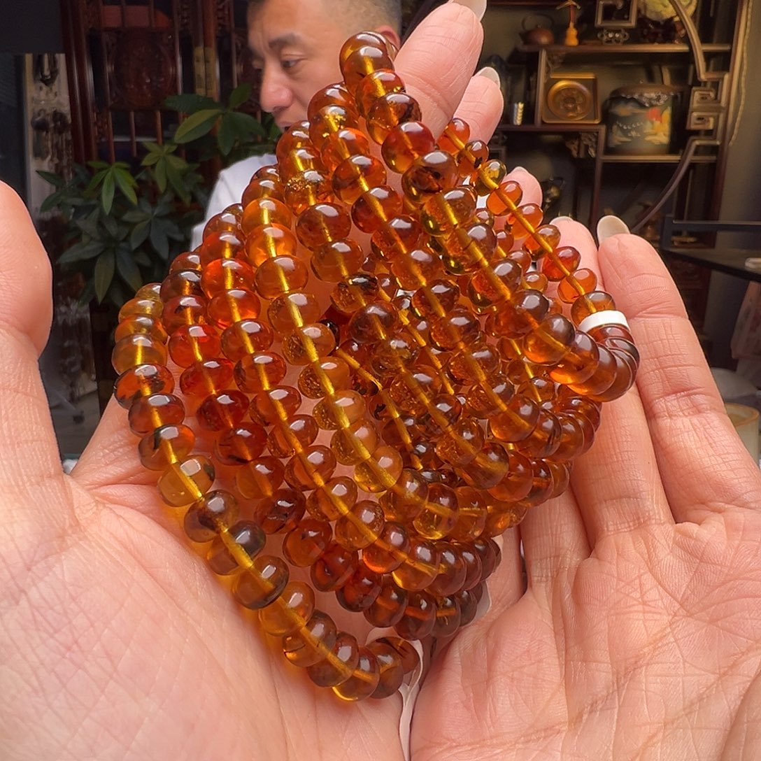 琥珀未镶嵌裸石抚顺琥珀40020八多样性发其一