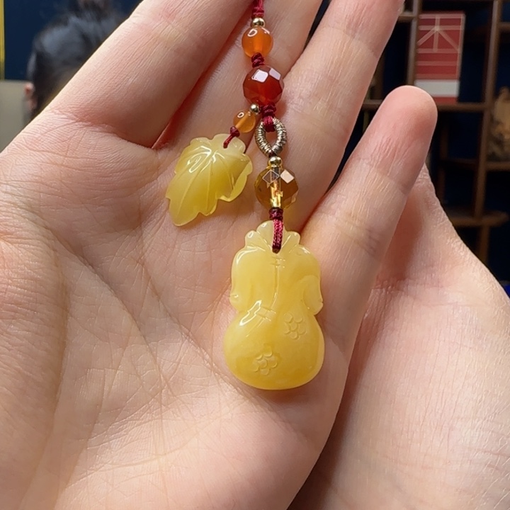 蜜蜡吊坠(赠链)未镶嵌