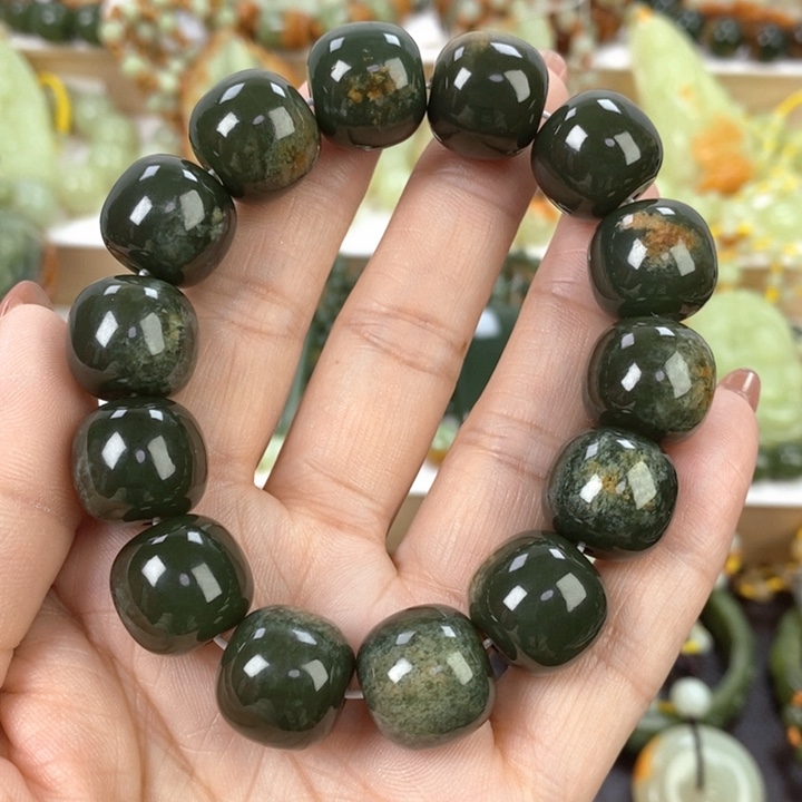 【闪购商品】透闪石质玉手串未镶嵌