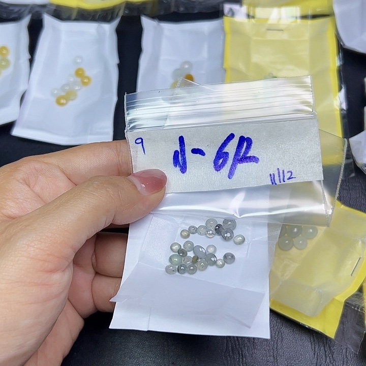 未镶嵌定制翡翠小*不