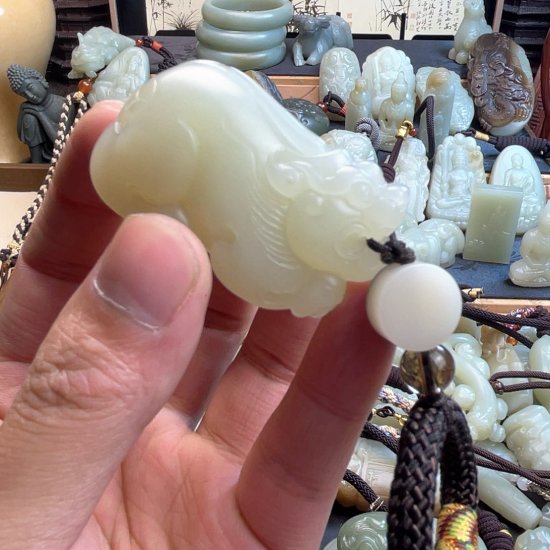 和田玉颈饰未镶嵌