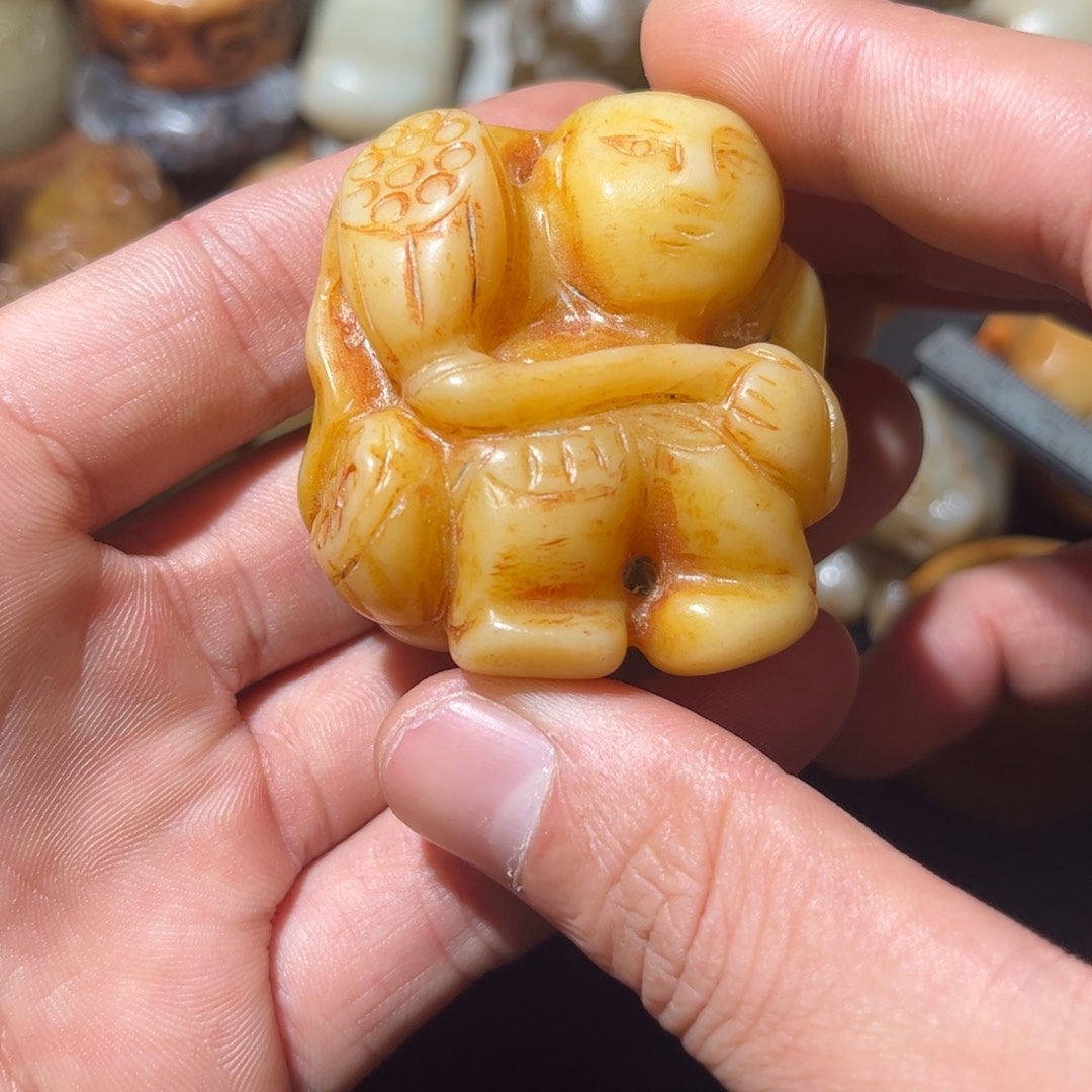 和田玉未镶嵌挂件