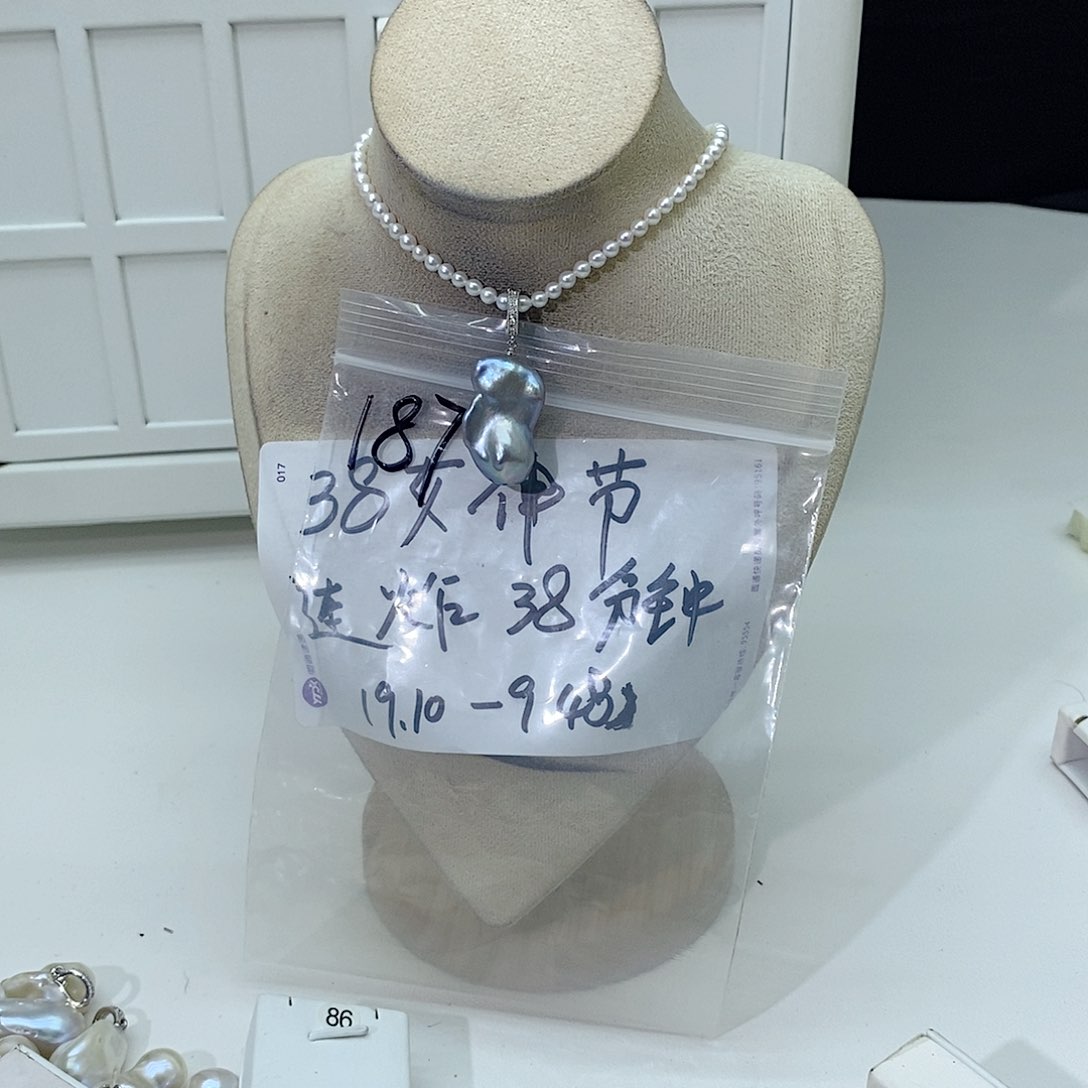 淡水珍珠颈饰合金