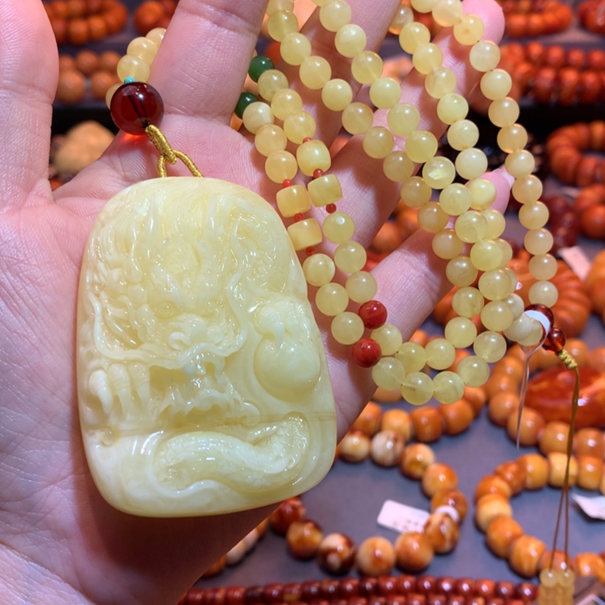 【闪购商品】未镶嵌吊坠(赠链)蜜蜡