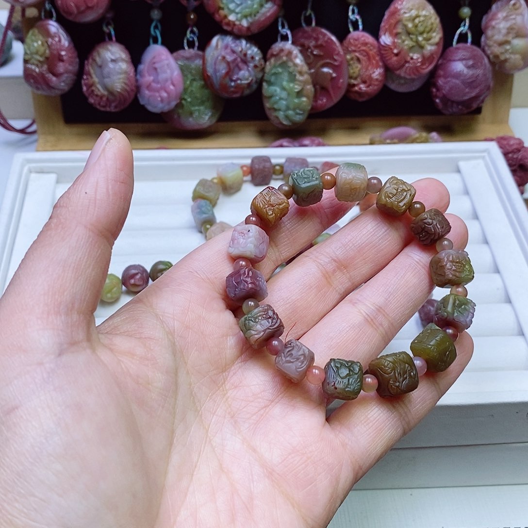 玛瑙/玉髓盐源玛瑙手链未镶嵌