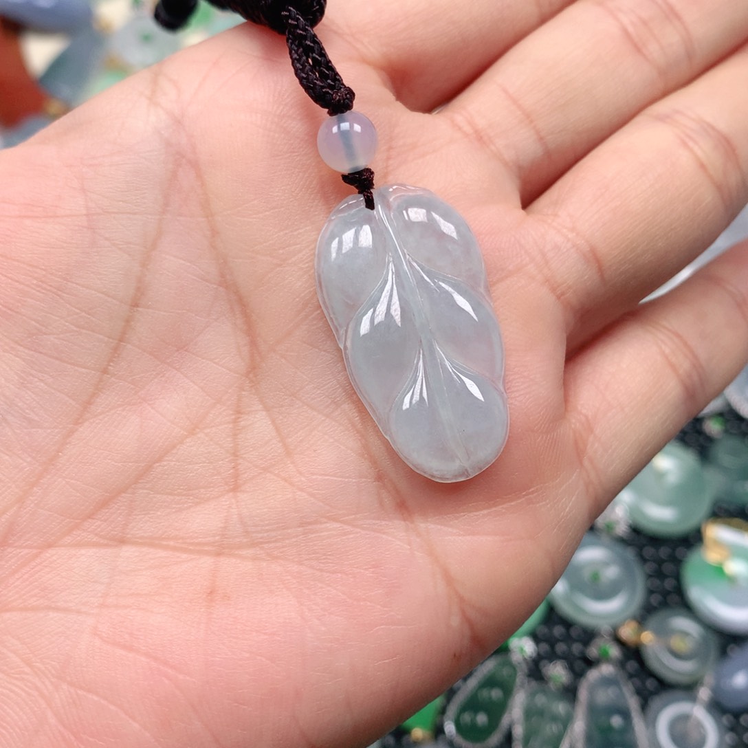 【闪购商品】翡翠吊坠(不含链)未镶嵌