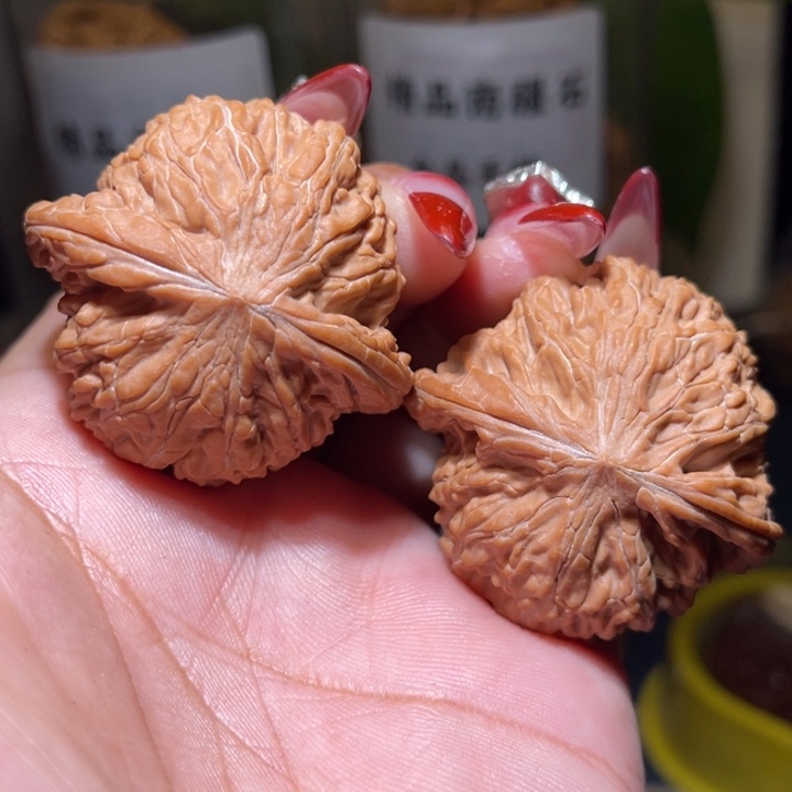 桃核把件                 41