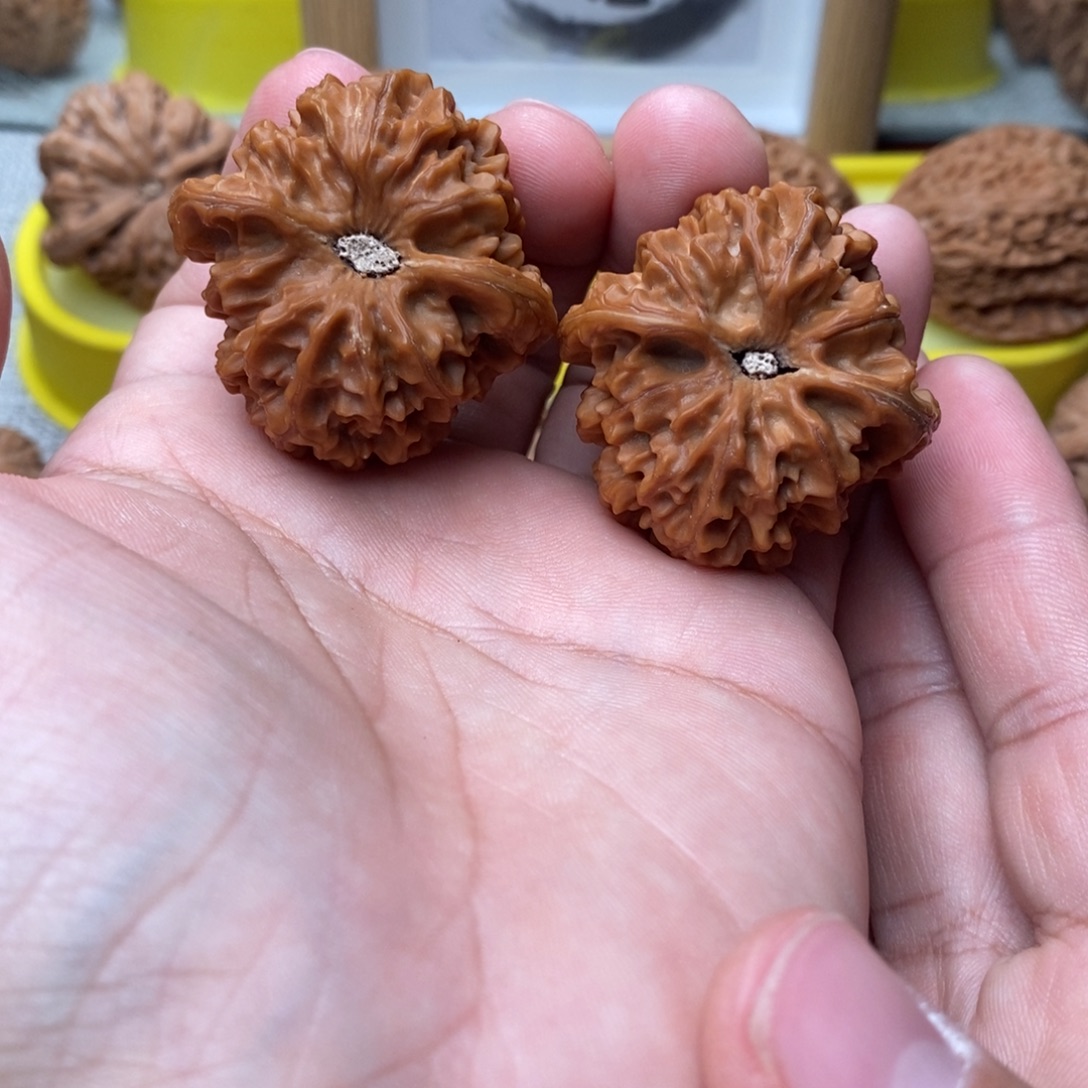 文玩核桃吊坠40龙门涧