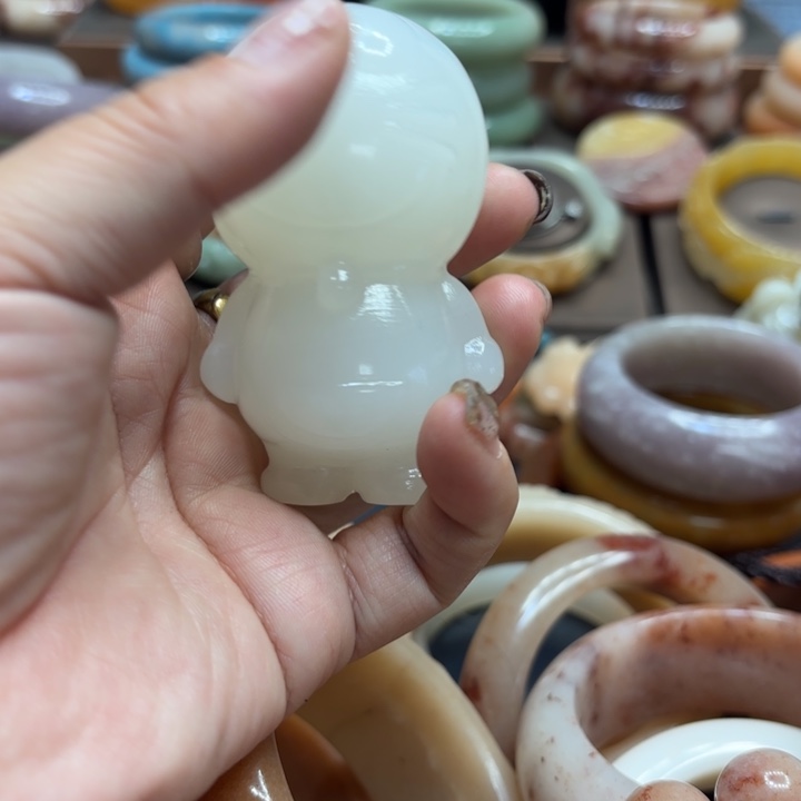 石英岩玉合金颈饰