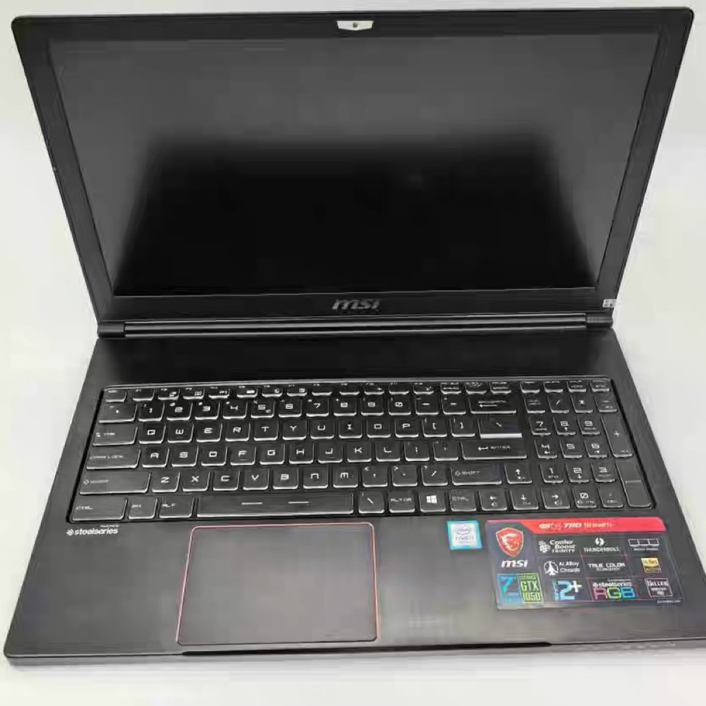 8新 MSI/微星 微星GS63显卡笔记本黑色1050电脑2826-1