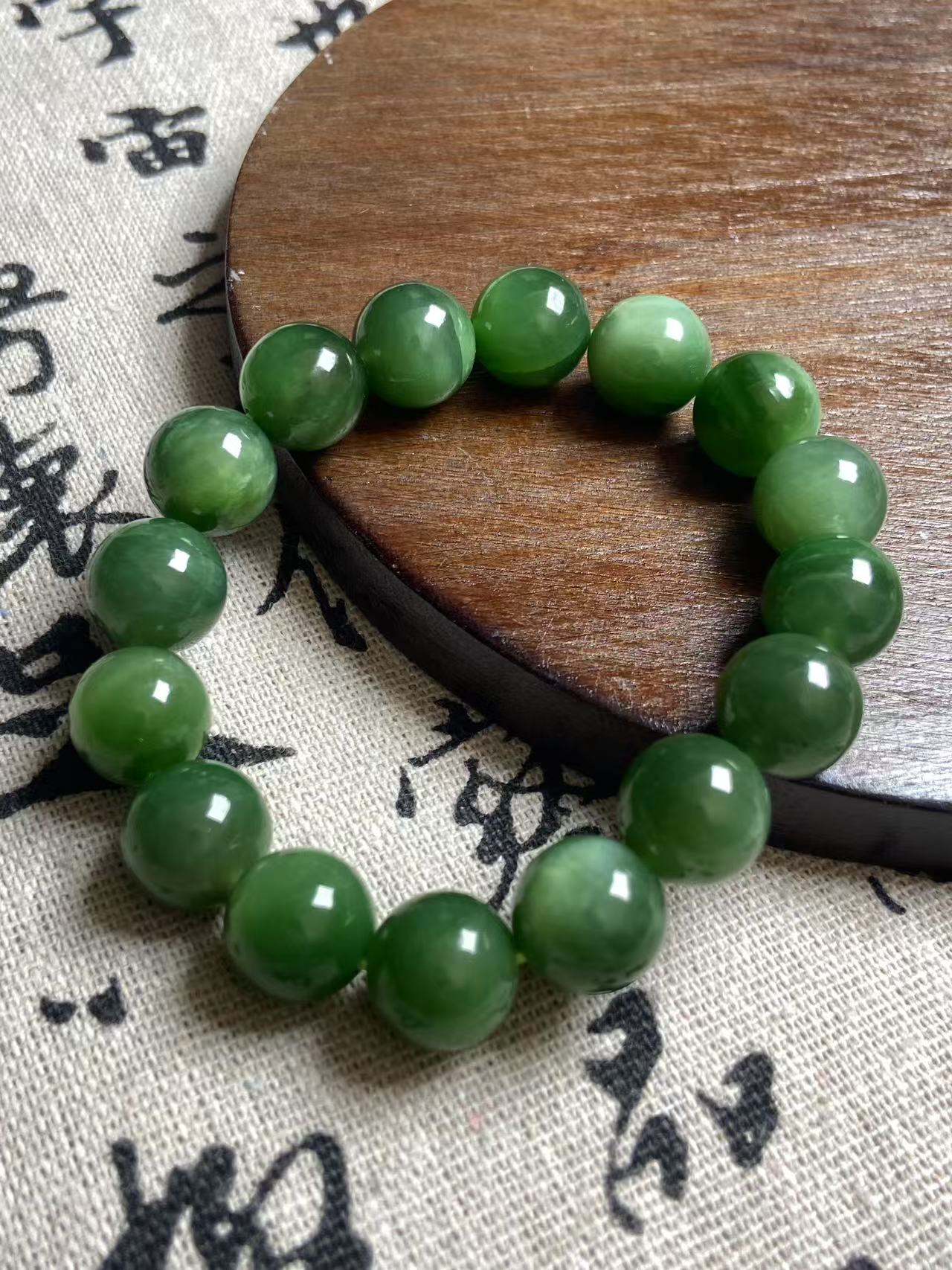 【歌瑞缇珠宝】G5 和田玉碧玉手串约13mm--多样性发其一