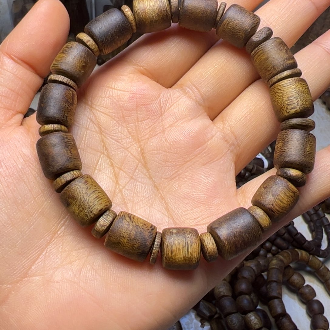 沉香手串卡11保11克隔片桶珠随型多样性发一