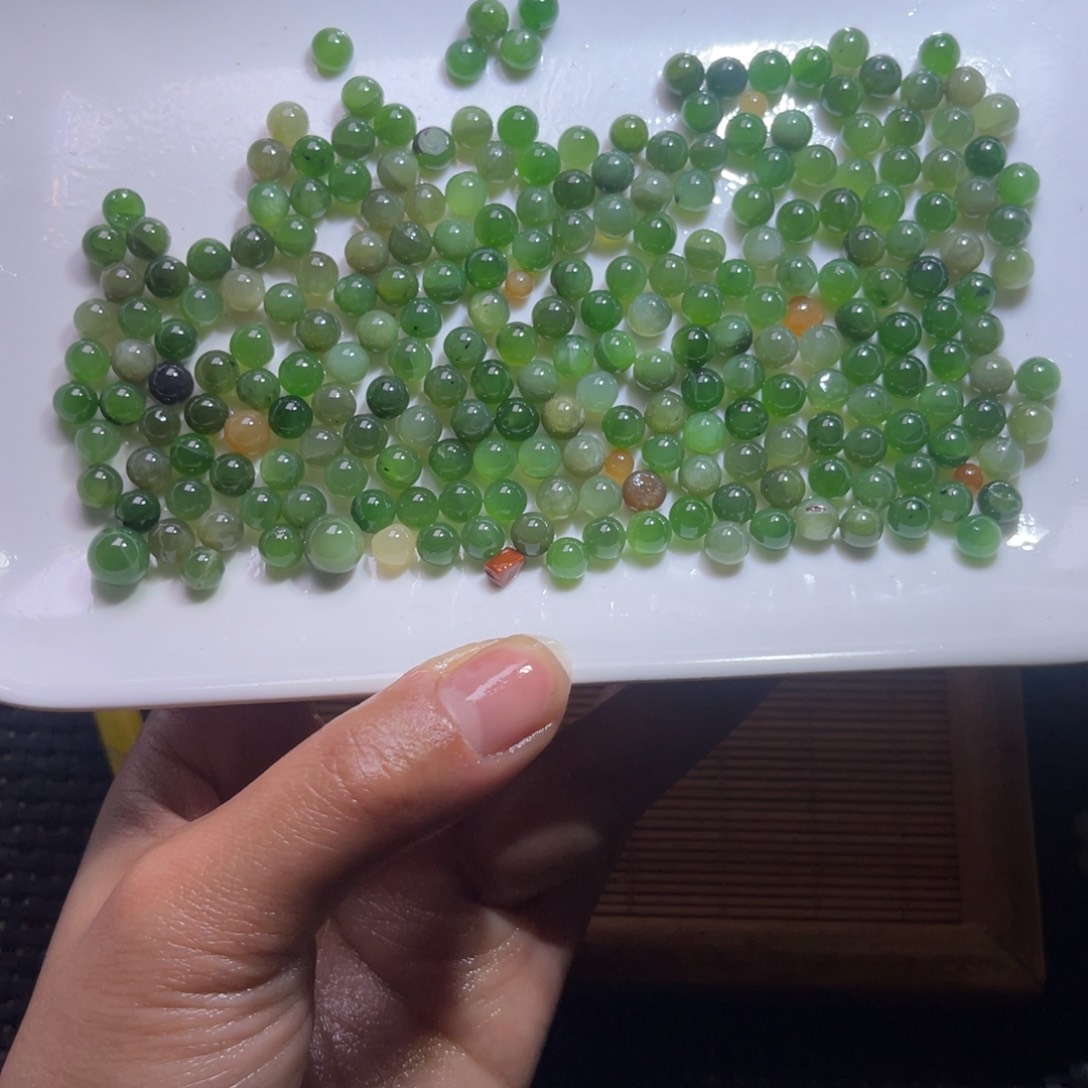 未镶嵌和田玉车挂