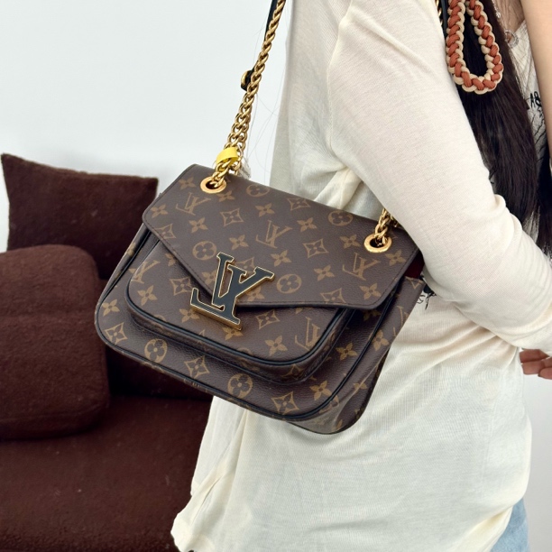 95新 LouisVuitton/路易威登 passy链条邮差包/且曼