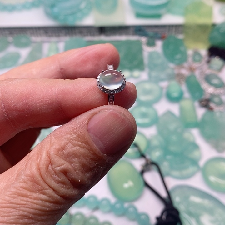 蛇纹石玉未镶嵌戒指