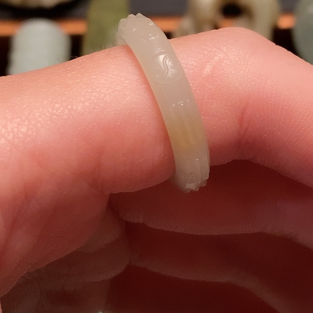 晴***°和田玉未镶嵌挂件